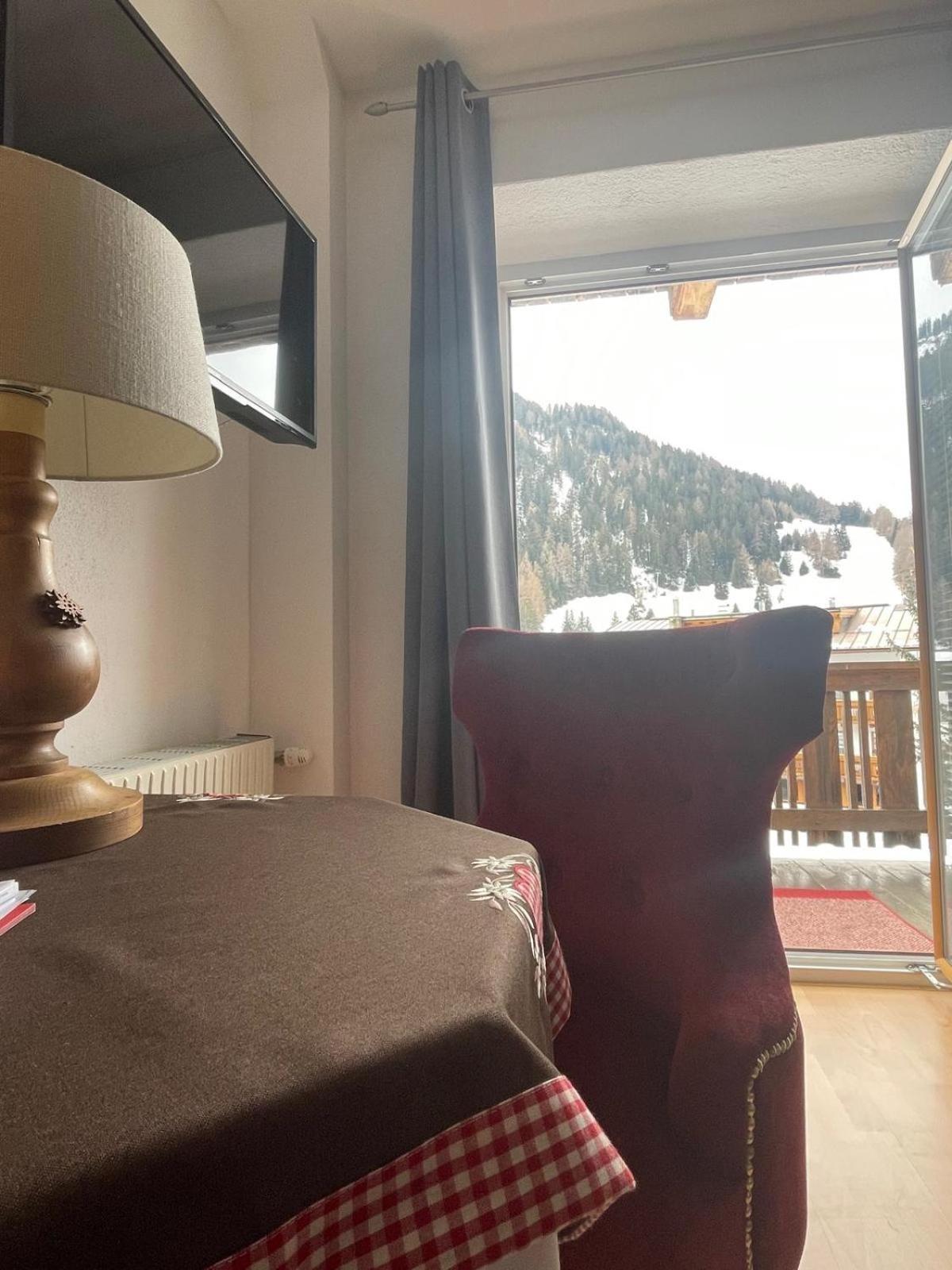 Hirschstube Nauders Bed & Breakfast Екстериор снимка